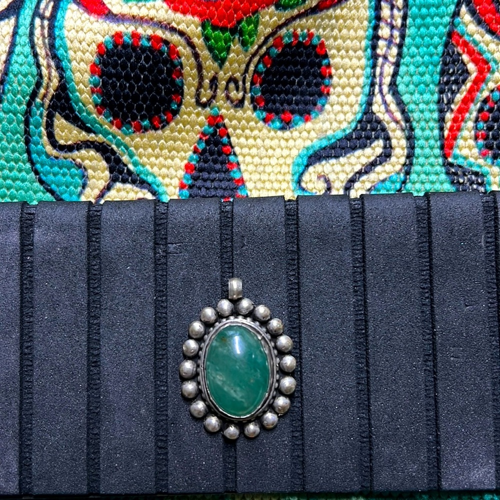 Gorgeous green pendant